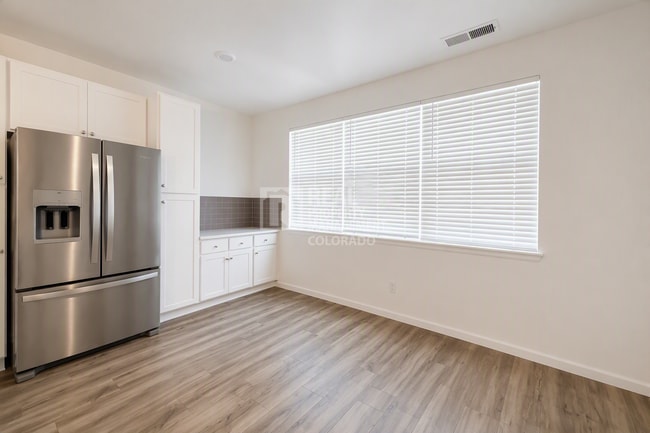 Foto del edificio - 6884 Merseyside Ln