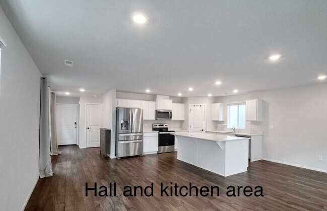 Foto del edificio - Spacious 4BR House in Ridgefield