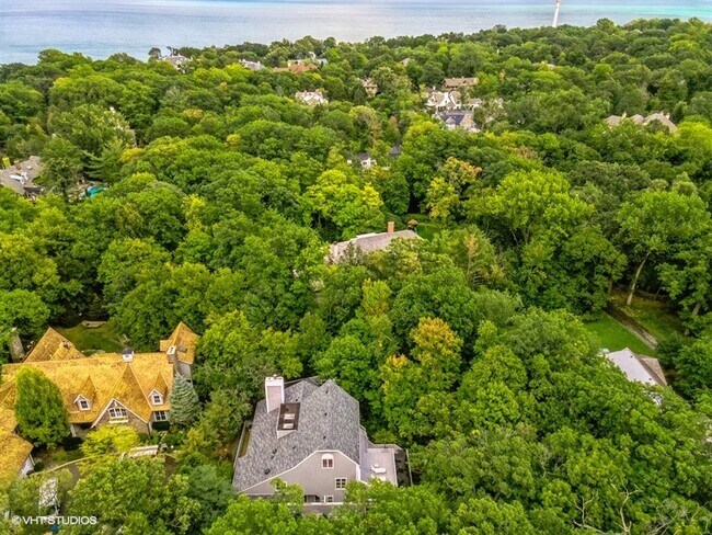 Foto del edificio - 989 Old Green Bay Rd