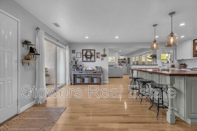 Building Photo - 1087 Lehigh Valley Cir