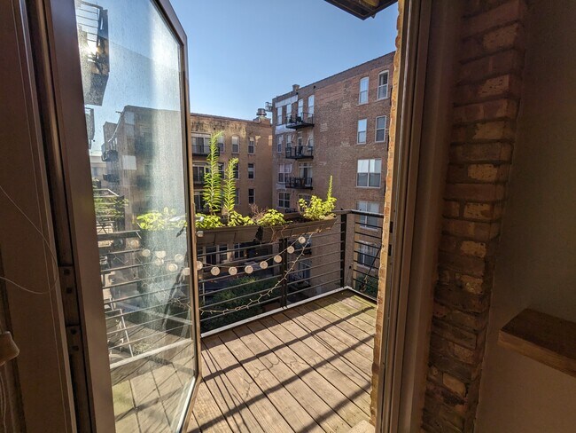 Foto del edificio - 420 S Clinton St