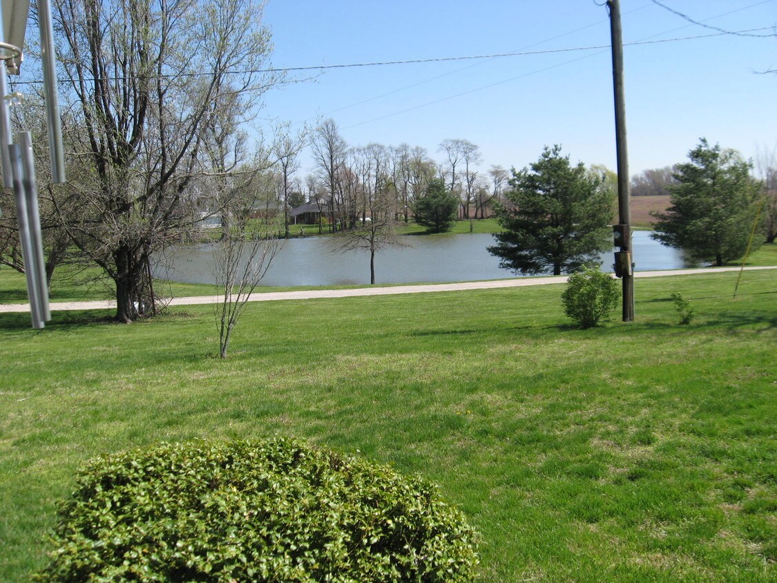 3141 Smith Staples Rd, Henderson, KY 42420 House Rental in Henderson