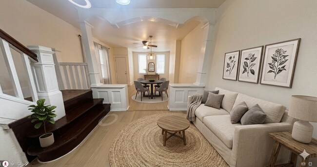 Foto del edificio - Charming 3-Bed Port Richmond Row Home