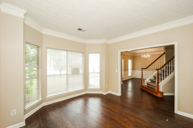 Building Photo - 8639 Glendevon Ct