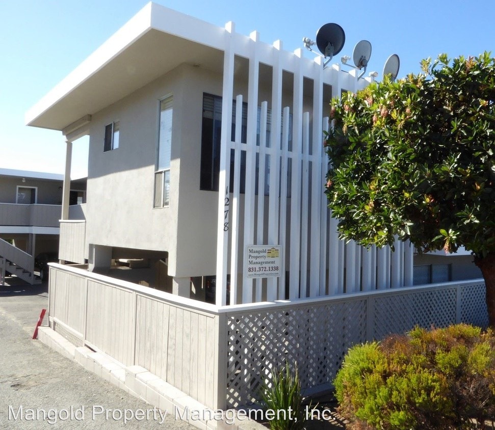 1278 La Jolla Ave, Seaside, CA 93955 Room for Rent in Seaside, CA