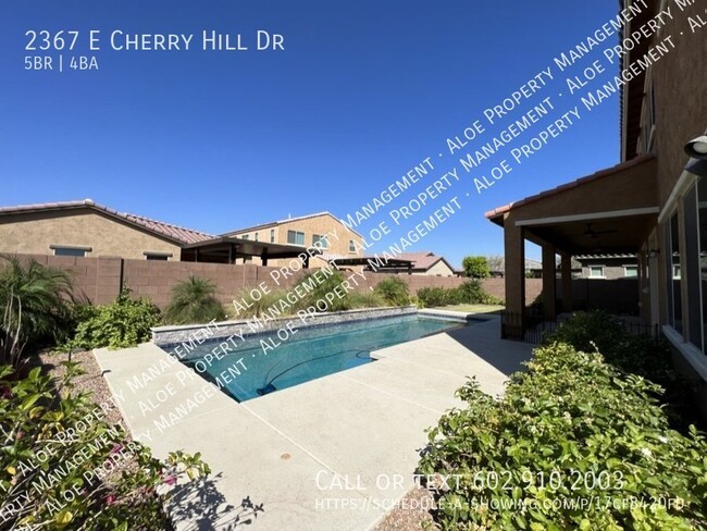 Foto del edificio - 2367 E Cherry Hill Dr