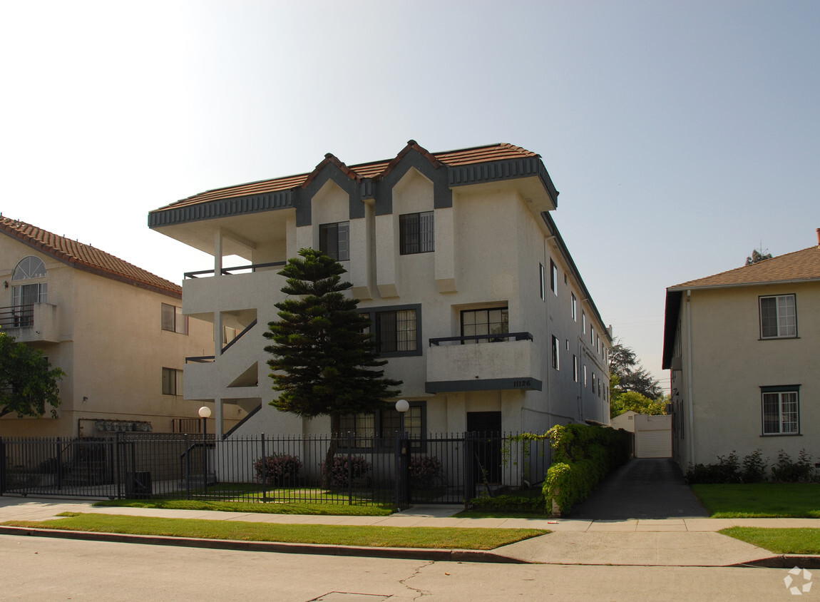 Foto del edificio - 11126 Morrison St