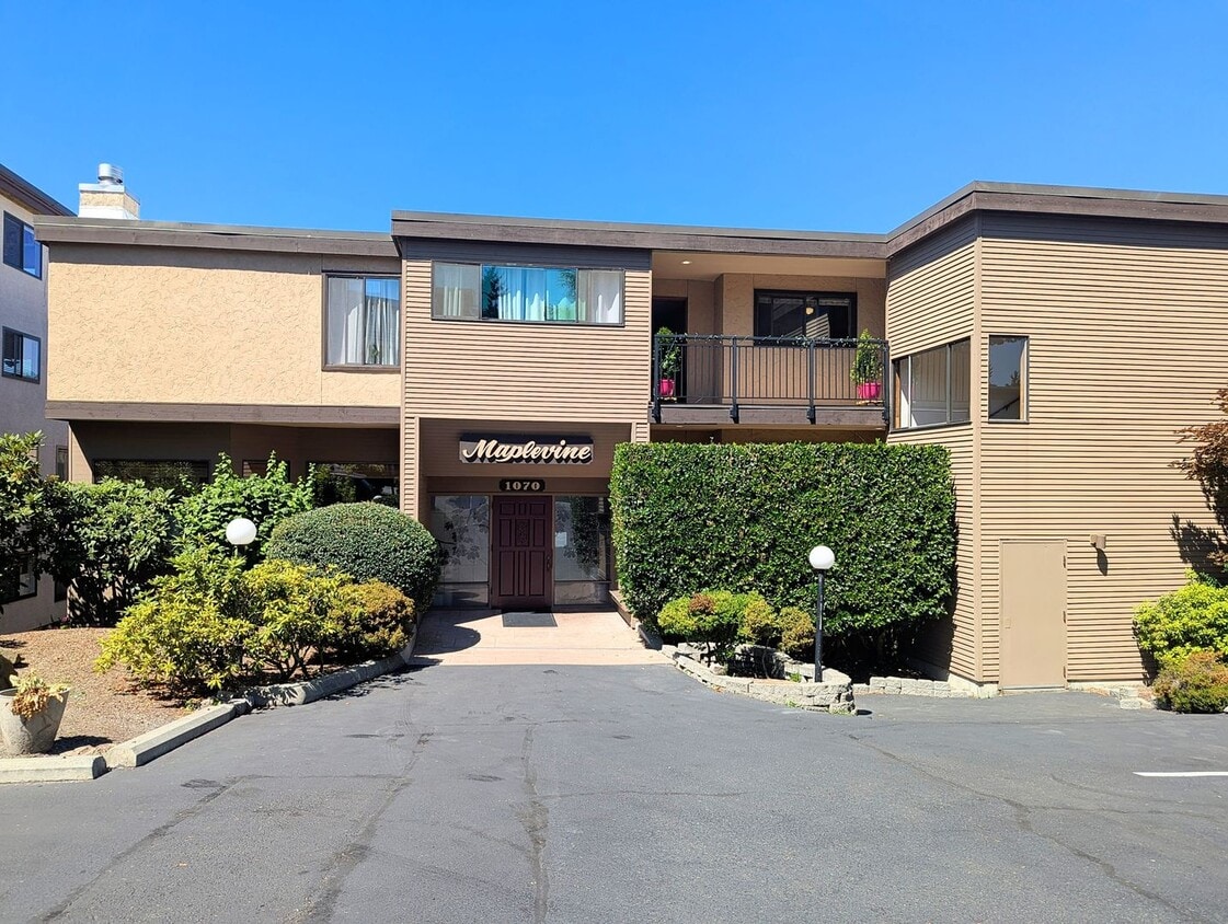 Primary Photo - 1bd/1ba Edmonds Condo