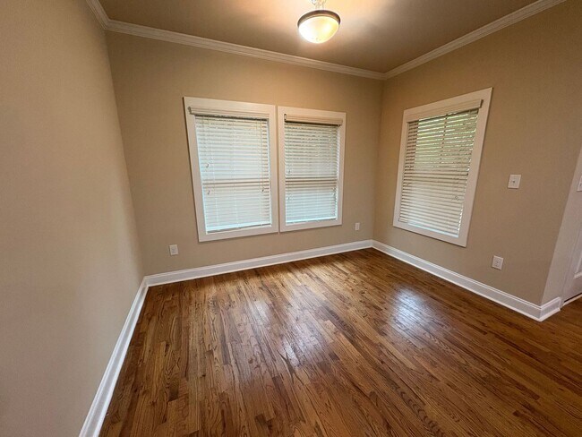 Building Photo - PRE-LEASING FOR AUGUST 2026!