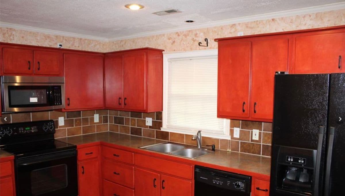 Foto del edificio - 3030 Studley Rd