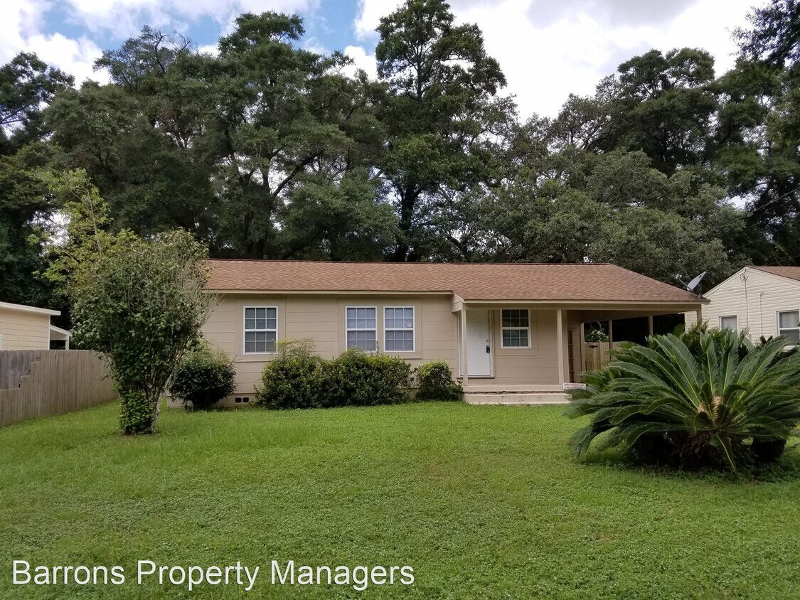 Primary Photo - 3 br, 1 bath House - 575 N 68th Avenue