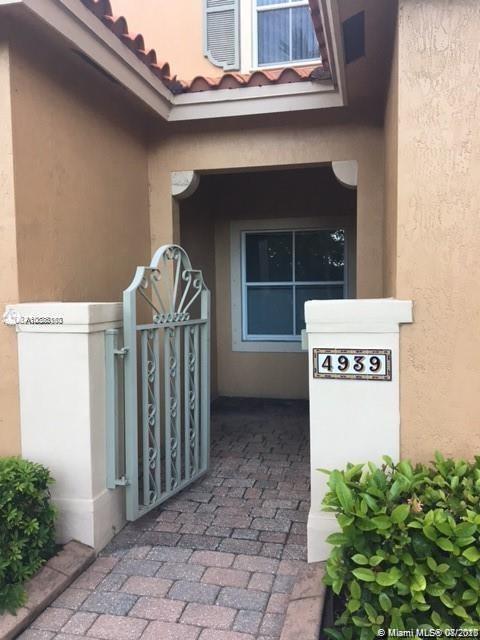 Primary Photo - 4939 N Harbor Isles Dr