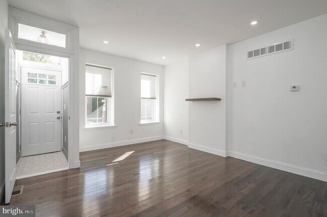 Building Photo - 1442 N Marston St