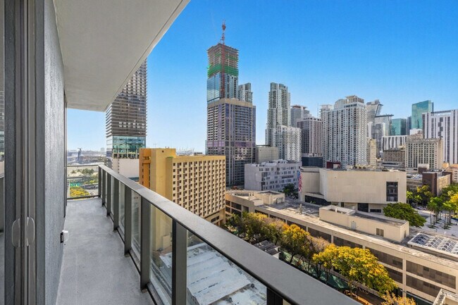 Foto del edificio - 501 NE 1st Ave