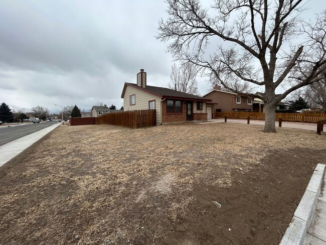 Building Photo - Beautiful 3-Bedroom Home with 2-Car Garage & HUGE Backyard!