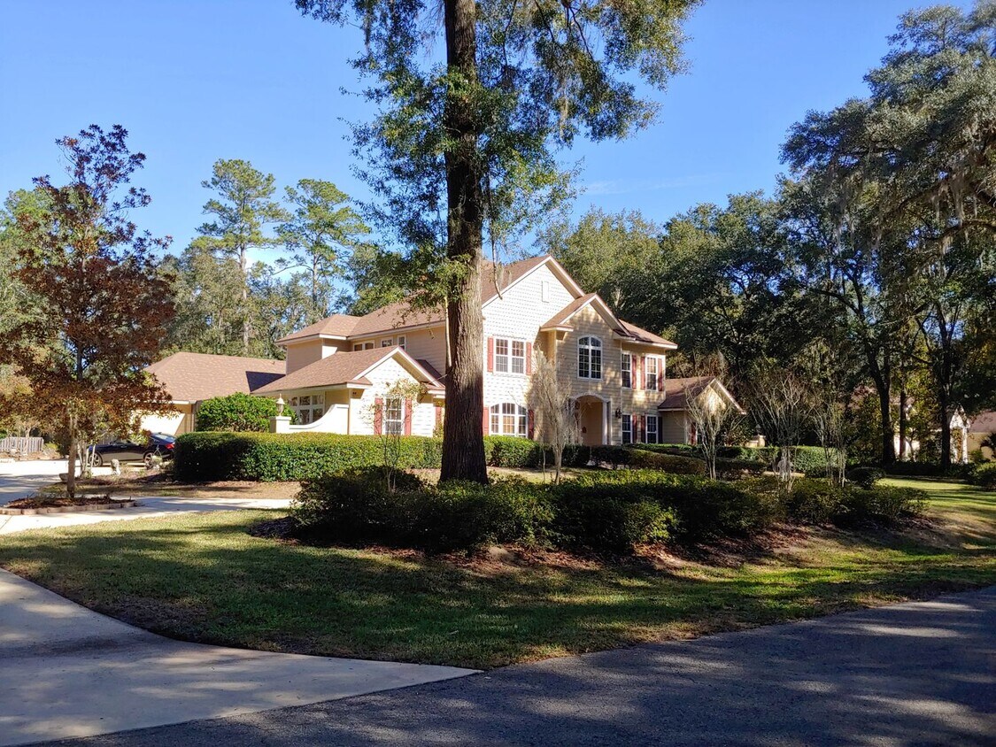 Foto principal - Beautiful 5/ 4.5 pool home in Shenandoah n...