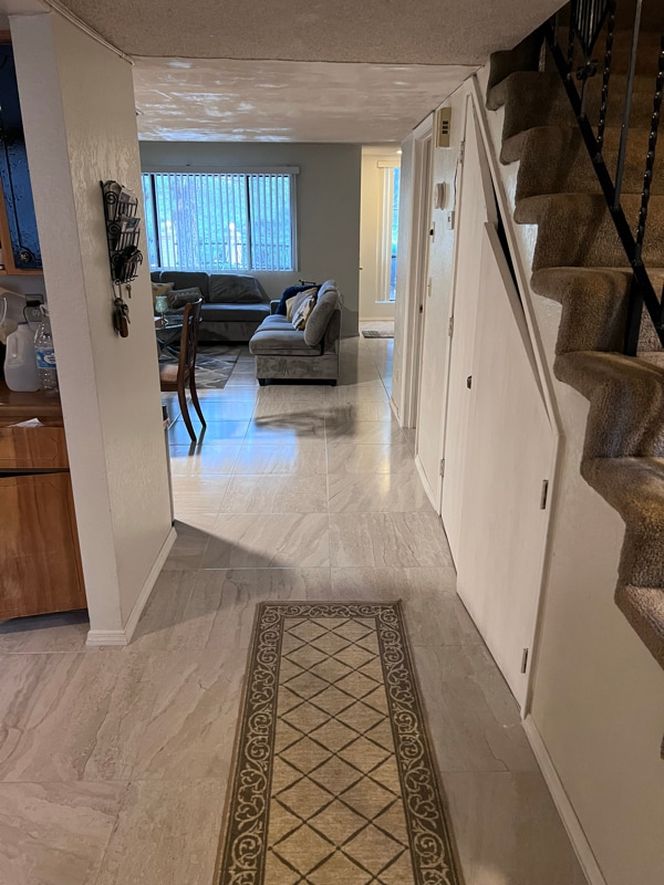 Building Photo - 790 W Mesa Verde Dr