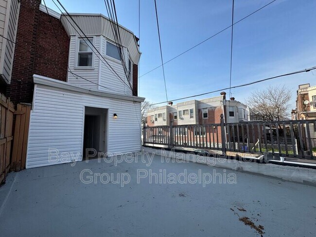 Foto del edificio - 129 S 63rd St