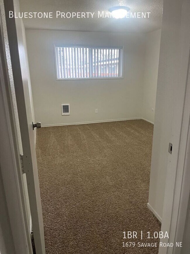 Foto del edificio - 1679 Savage Rd NE