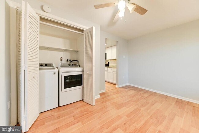 Foto del edificio - 6556 Frietchie Row