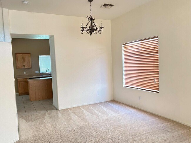 Foto del edificio - MOUNTAIN VISTA RANCH HOME WITH POOL AND SP...