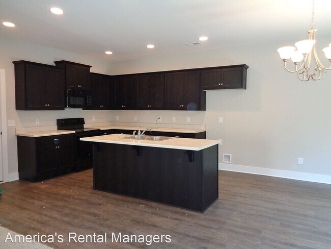 Building Photo - 4 br, 2.5 bath House - 145 Greenwood Circle