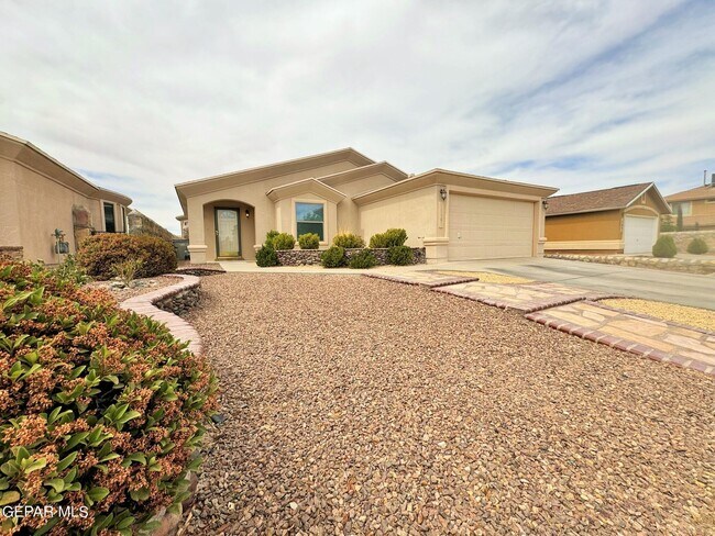 Foto del edificio - 13981 Sandy Rock Dr