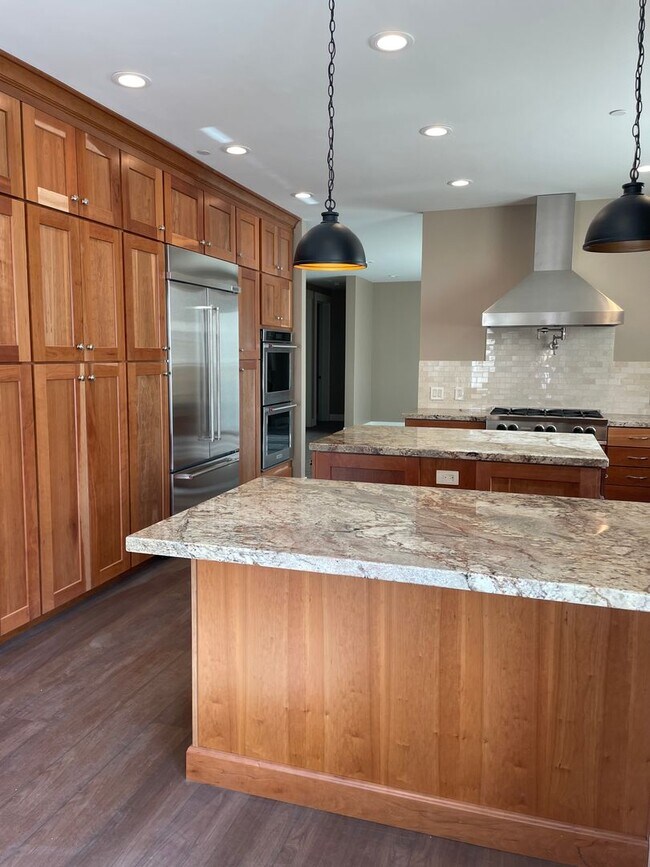 Foto del edificio - 4 bedroom 3.5 bath New Constructione! 2 Ma...