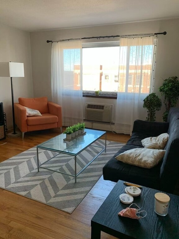 Foto del edificio - 239 Kelton St