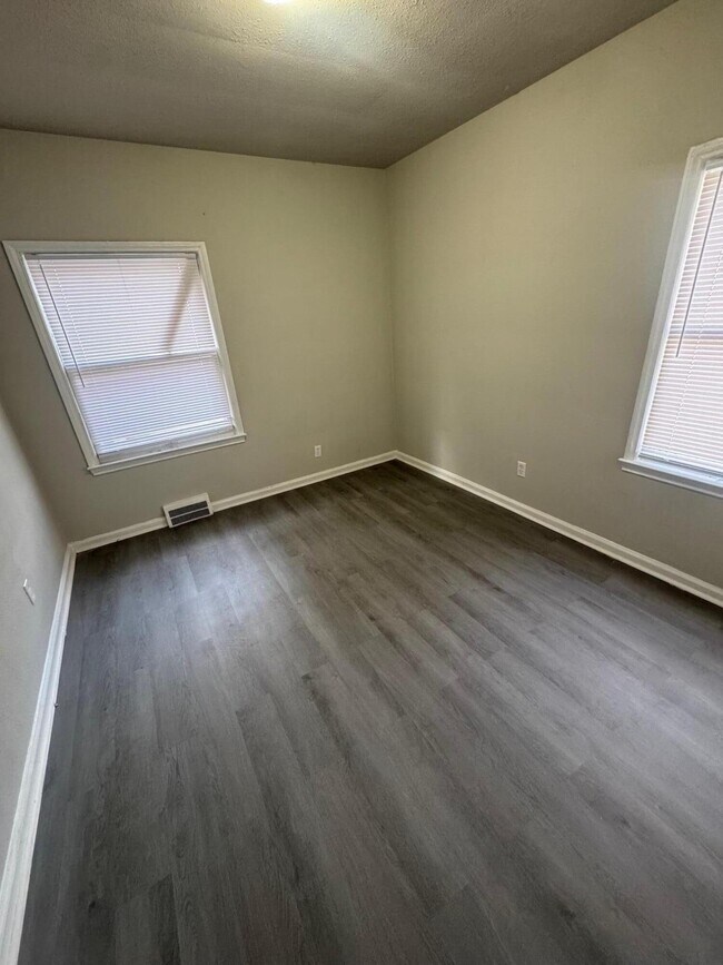 Foto del edificio - 12123 Asbury