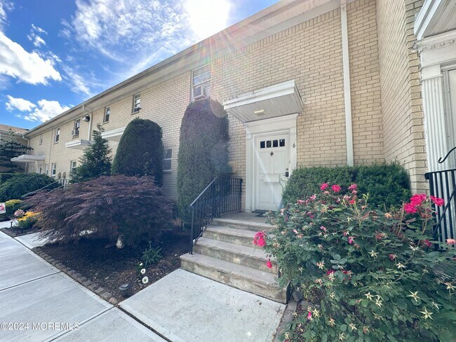 Foto del edificio - 400 Cranbury Rd