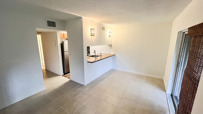 Foto del edificio - 6061 10th Ave N