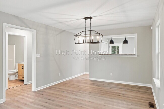 Foto del edificio - 3408 Jones St