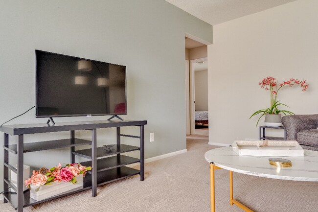 Foto del edificio - 3307 Roosevelt Ct NE