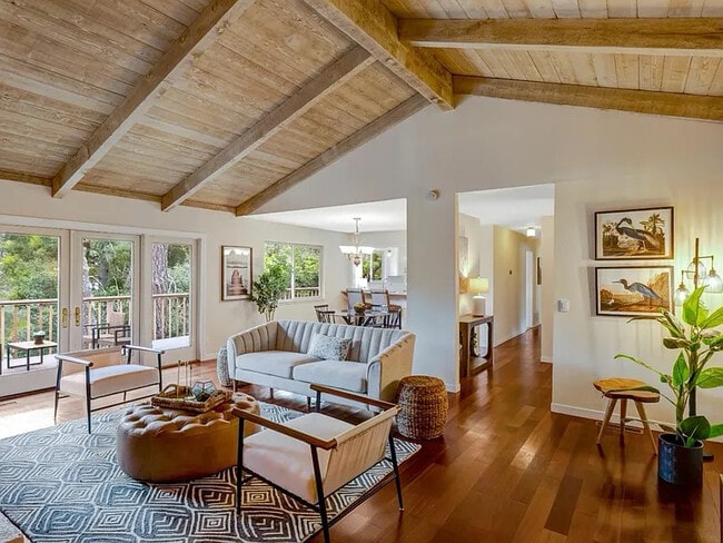 Building Photo - 4029 Costado Rd