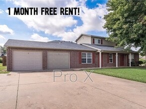 Building Photo - 3501 SW Landau Ct