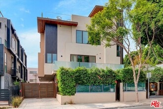 Building Photo - 1249 N Formosa Ave