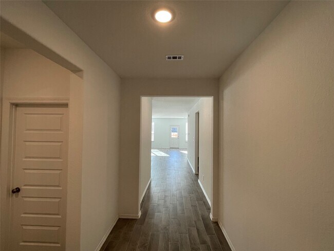 Building Photo - 9695 Caney Trails Rd
