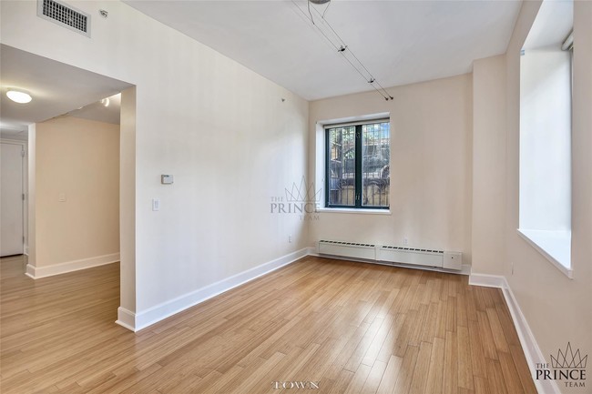 Foto del edificio - 2056 5th Ave