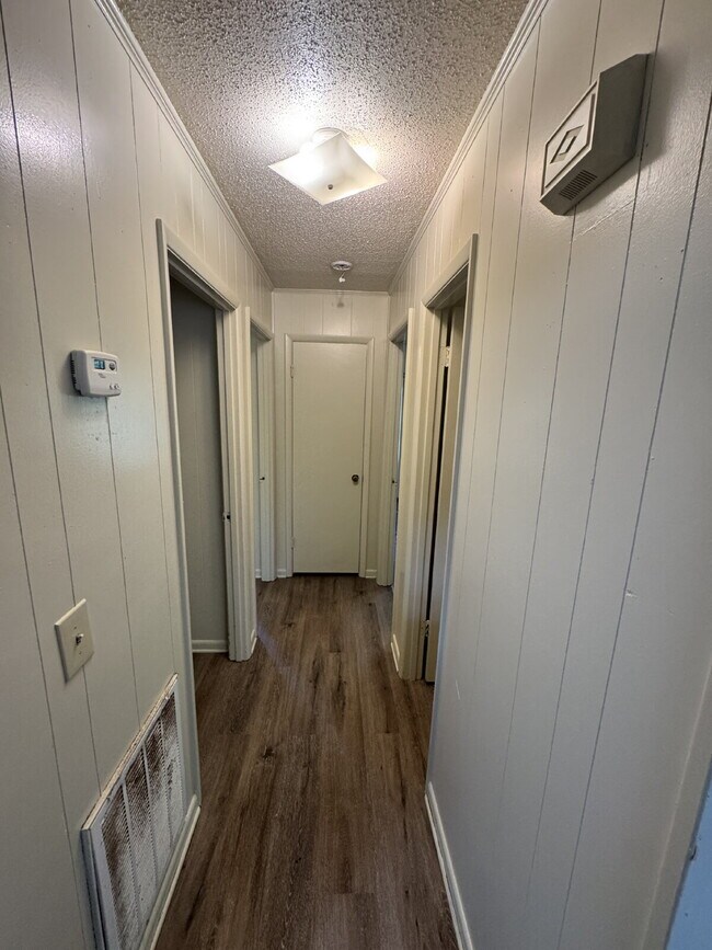 Foto del edificio - 205 Daniels St. -Midland City, AL 36350- apartment
