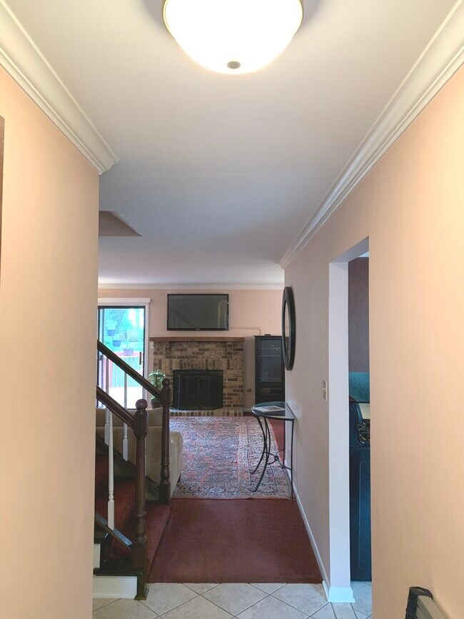 Building Photo - 1509 Johnstown Ct