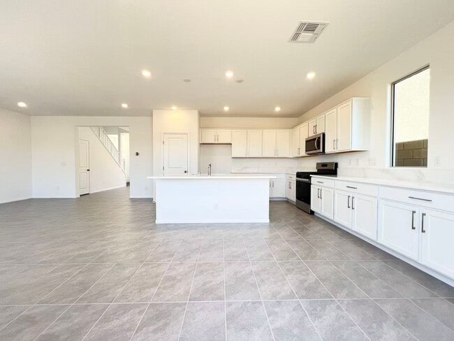 Foto del edificio - 5880 Sunset Creek St