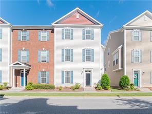 Photo - 4976 Almandine Ave (Virginia Beach, VA) House