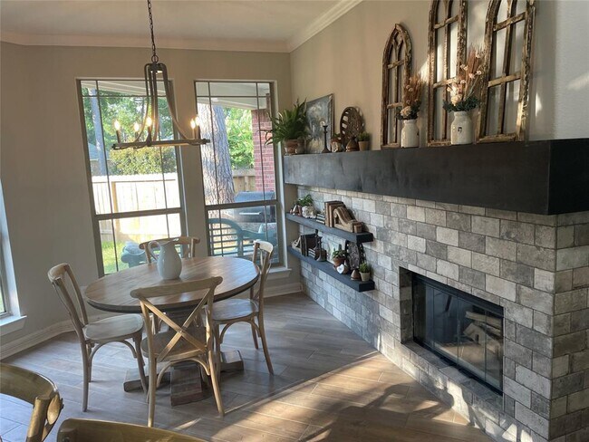Foto del edificio - 3802 Springcrest Ln