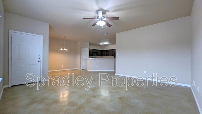 Foto del edificio - 7008B Cameron Park Rd