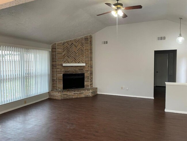 Foto del edificio - 13507 Tara Oak Dr