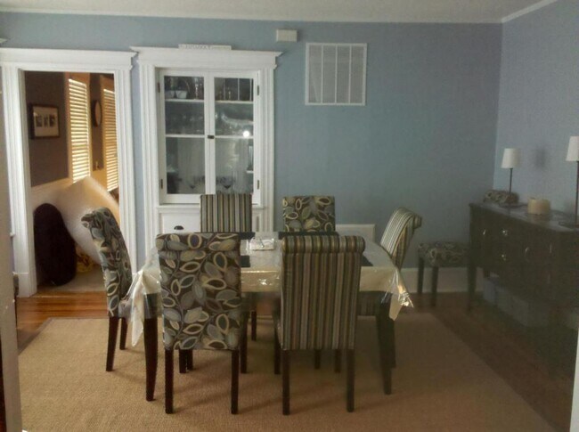 Building Photo - 171 Goodwin Street, 2nd Floor, Bristol, CT...