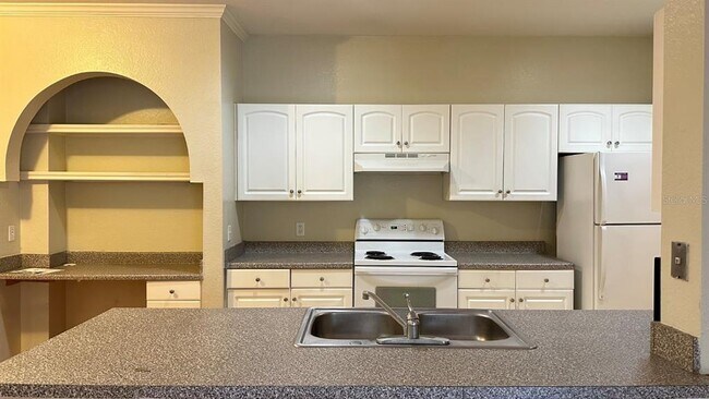 Foto del edificio - 860 N Orange Ave