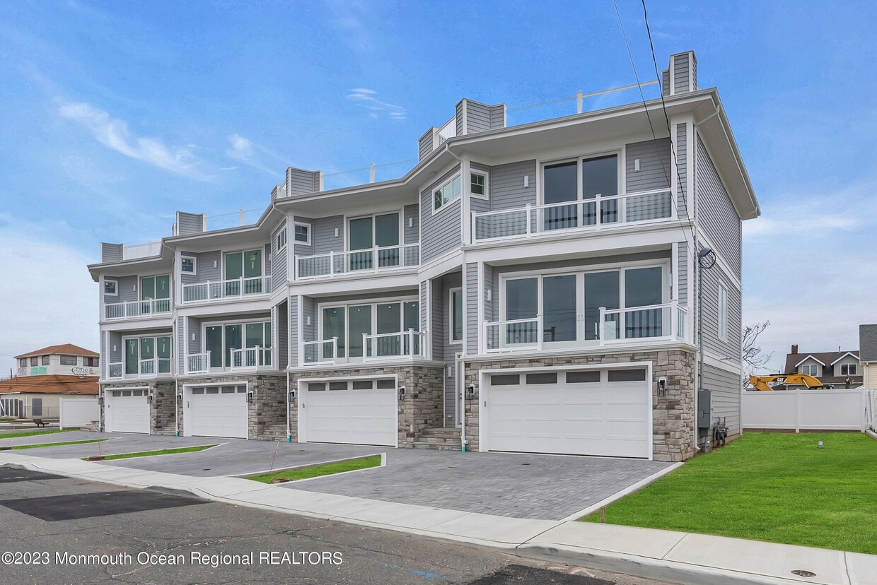 15 Atlantic Ave Unit D, Long Branch, NJ 07740 Condo for Rent in Long