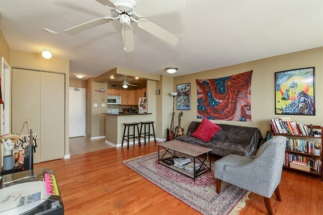 Building Photo - 1360 N Sandburg Terrace